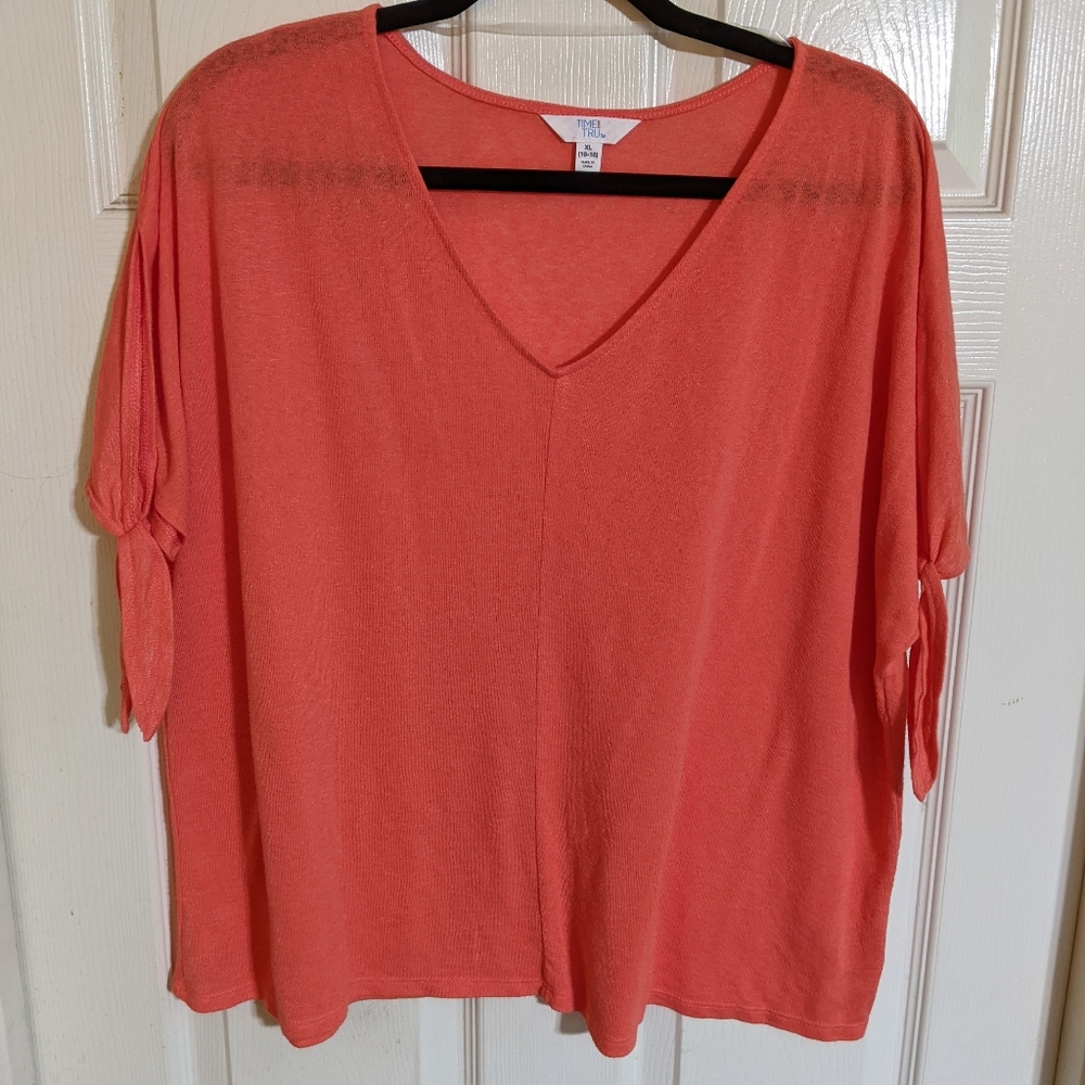 Time and Tru women's vneck tie detail top